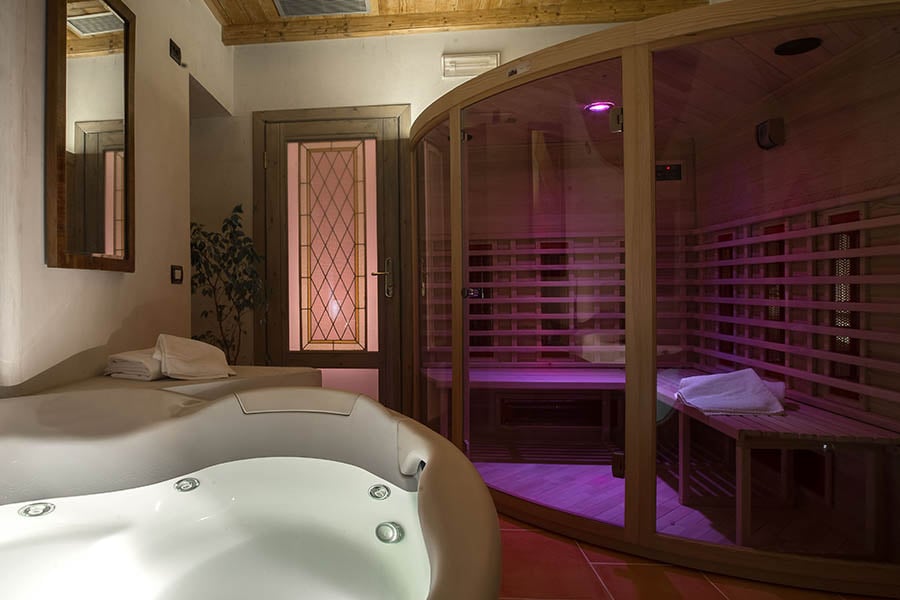 Piastrelle in maiolica per bagno