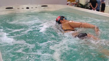 Nuoto contro corrente