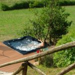 Piscina da esterno incassata su pontile