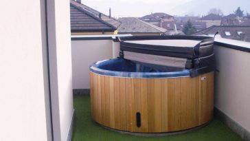 Bagno idromassaggio con vista