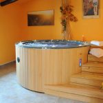 Minipiscina in agriturismo di campagna