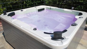 Minipiscina da esterno per bagni colorati