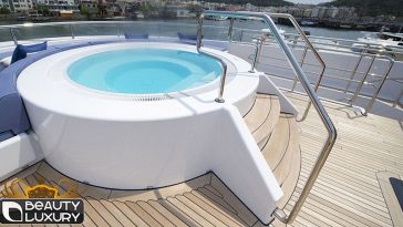 Minipiscina per yacht e motoscafi