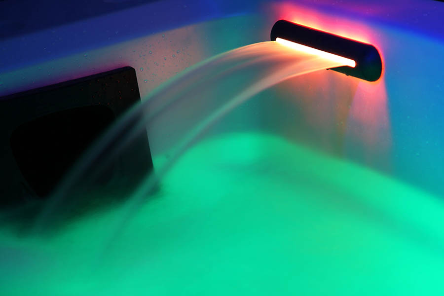 cascata emozionale con LED RGB