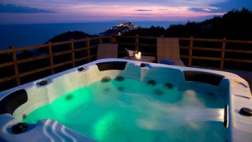 Minipiscina per ristorante panoramico