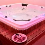 Caldo Sahara con una minipiscina idromassaggio