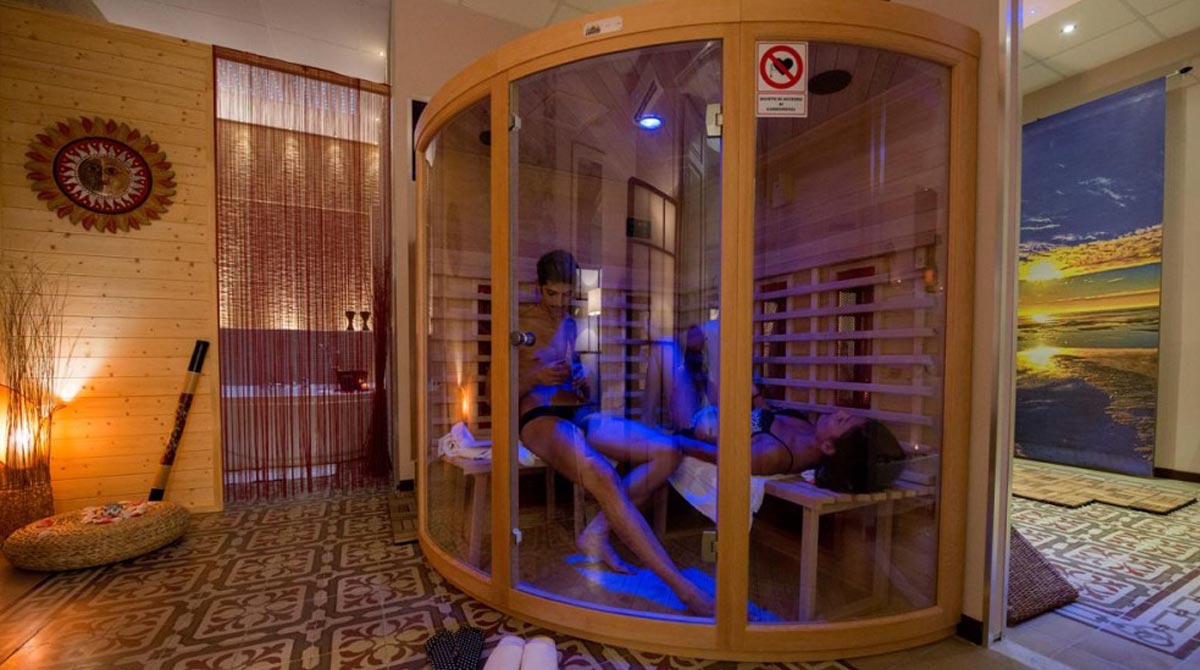 Angolo conversazione con sauna infrarossi