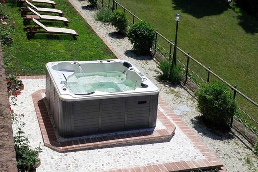 BL-808 minipiscina idromassaggio piattaforma