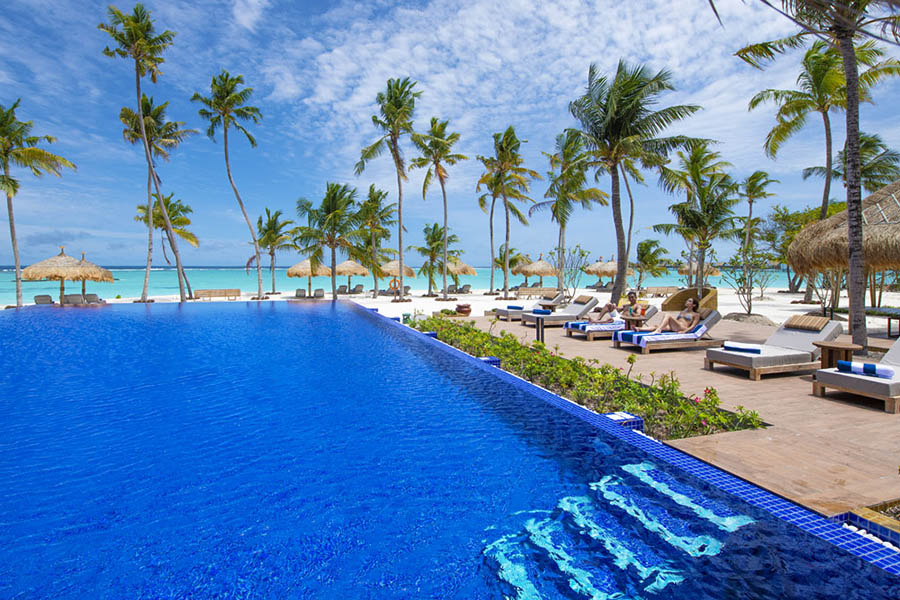 Emerald Maldives Resort Piscina