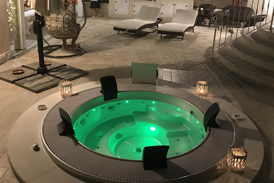 Minipiscina idromassaggio BL-818 Beauty Luxury