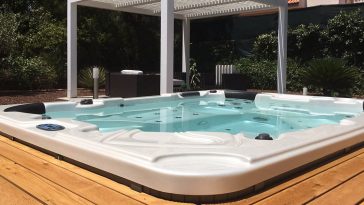 Installare una mini piscina idromassaggio