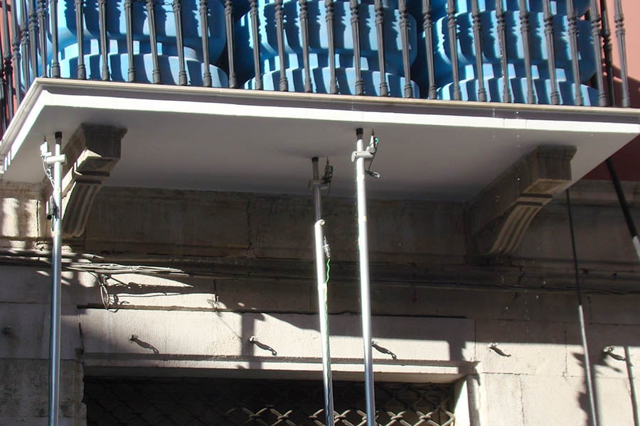 Prova di carico per balcone